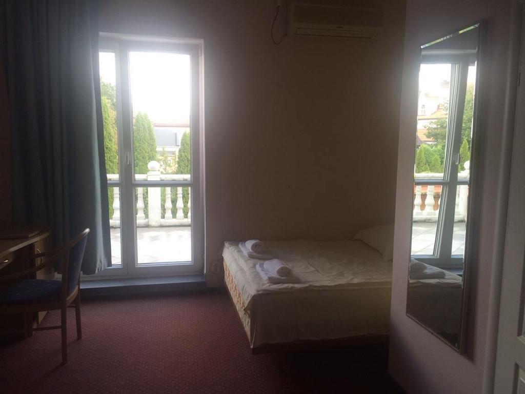Rezydencja Parkowa Hotel Varsó Szoba fotó