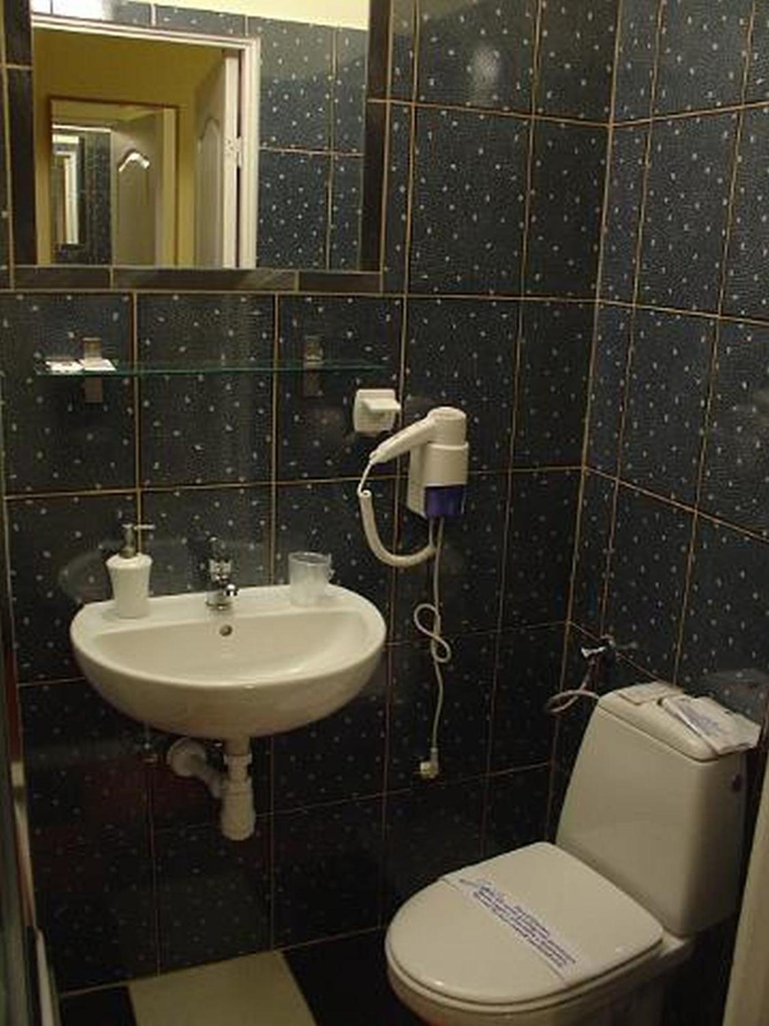 Rezydencja Parkowa Hotel Varsó Kültér fotó