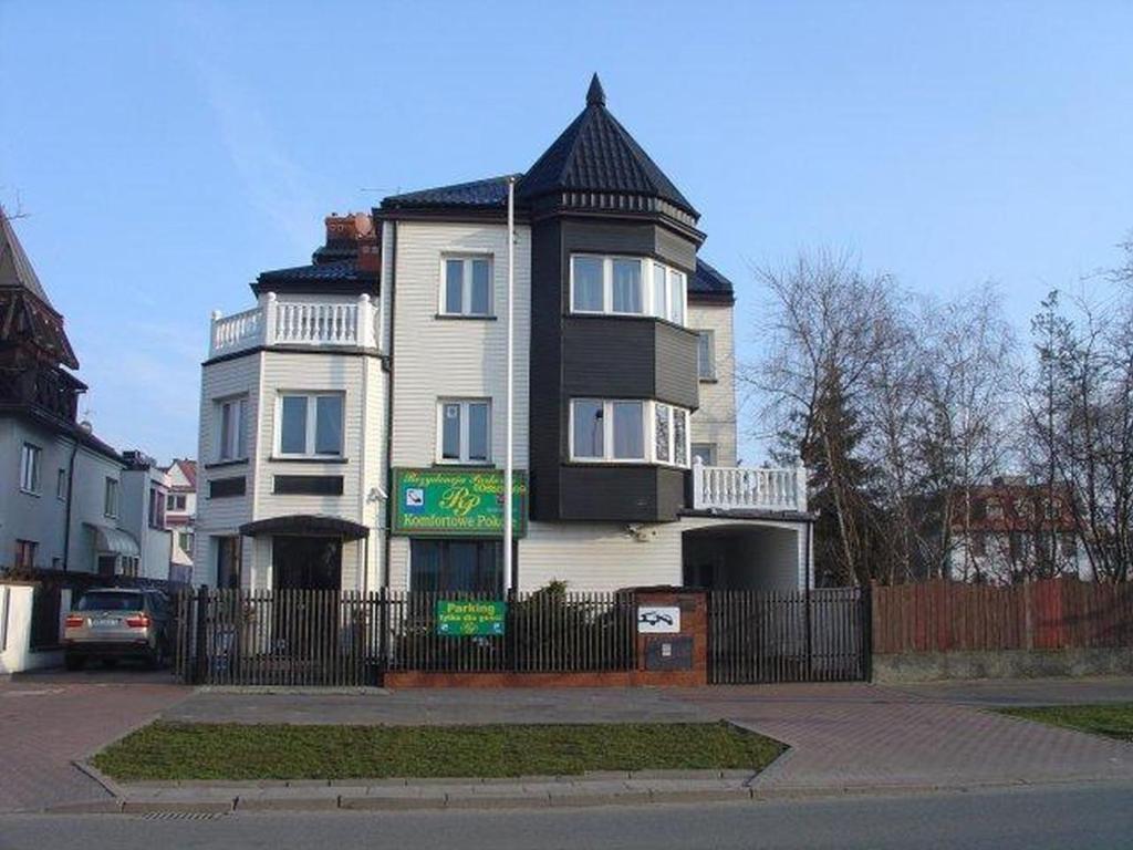 Rezydencja Parkowa Hotel Varsó Kültér fotó