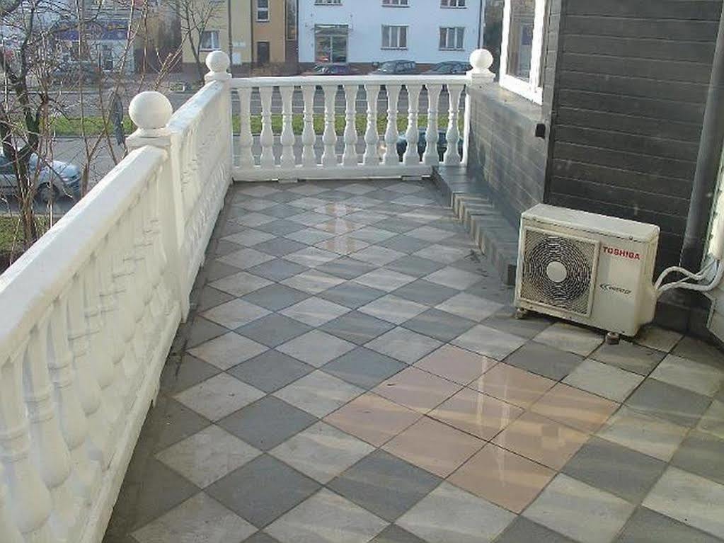 Rezydencja Parkowa Hotel Varsó Kültér fotó